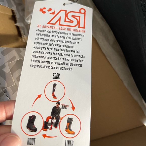 thirtytwo Lashed Alito Snowboard Boots - Picture 4 of 11